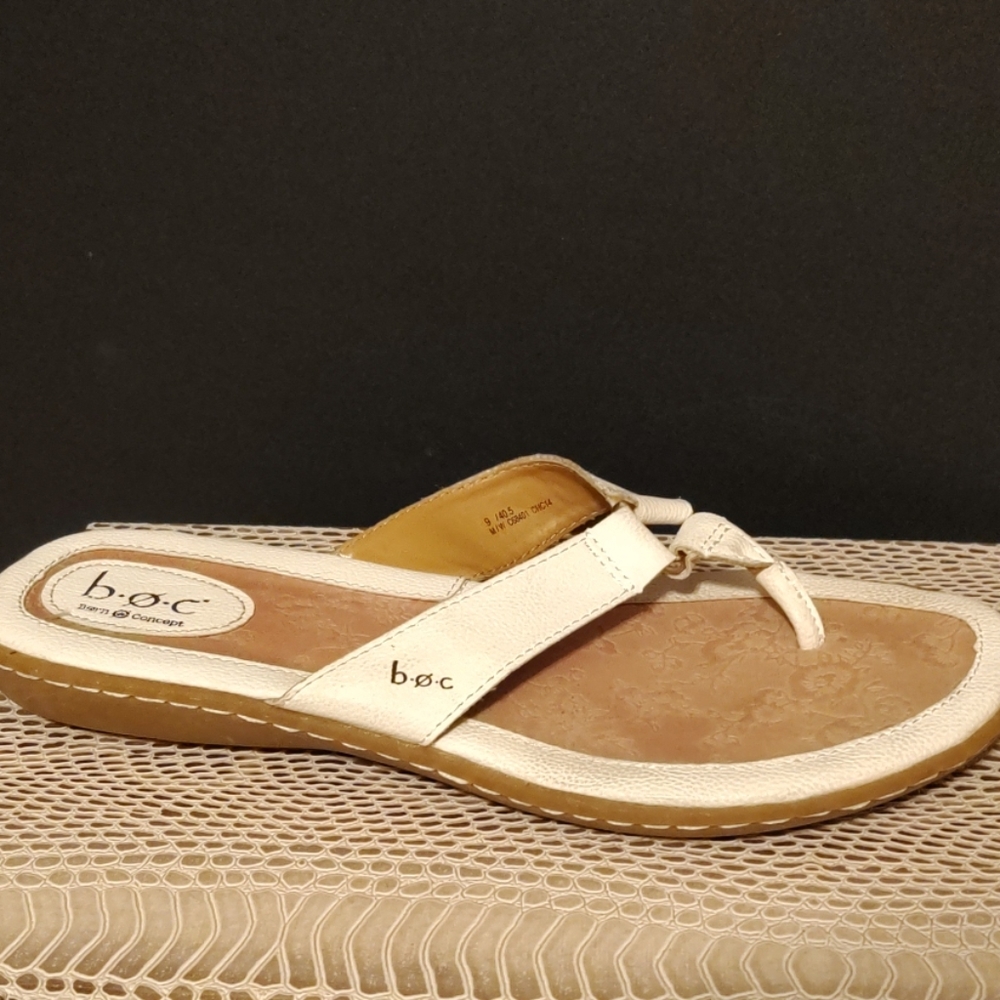 b.o.c Born Concept Sandals - Picture 5 of 8
